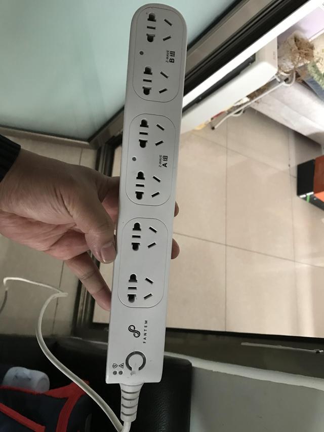 大家的身边有因公司不景气而不能使用的电子产品吗?请配图留言